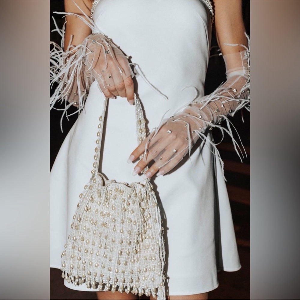 Untamed Petals Bridal Pearl-Embellished White Purse